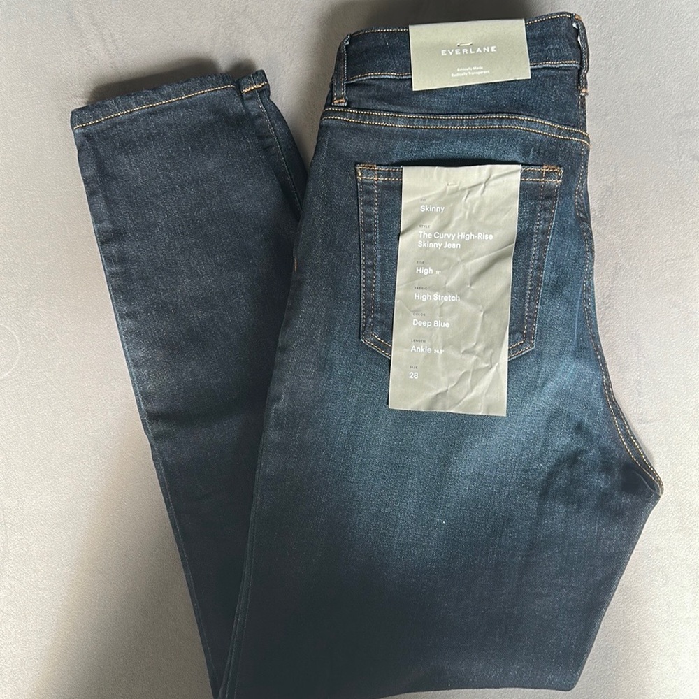 COPY - 28 crop the curvy high rise skinny Jean